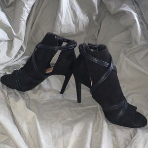 Open toed booties by Christian Siriano size 6.5